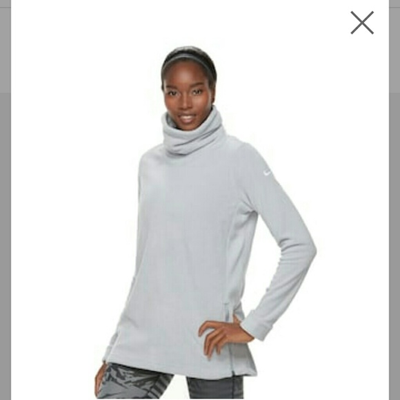 Nike Tops - Women's Nike Therma Training Top